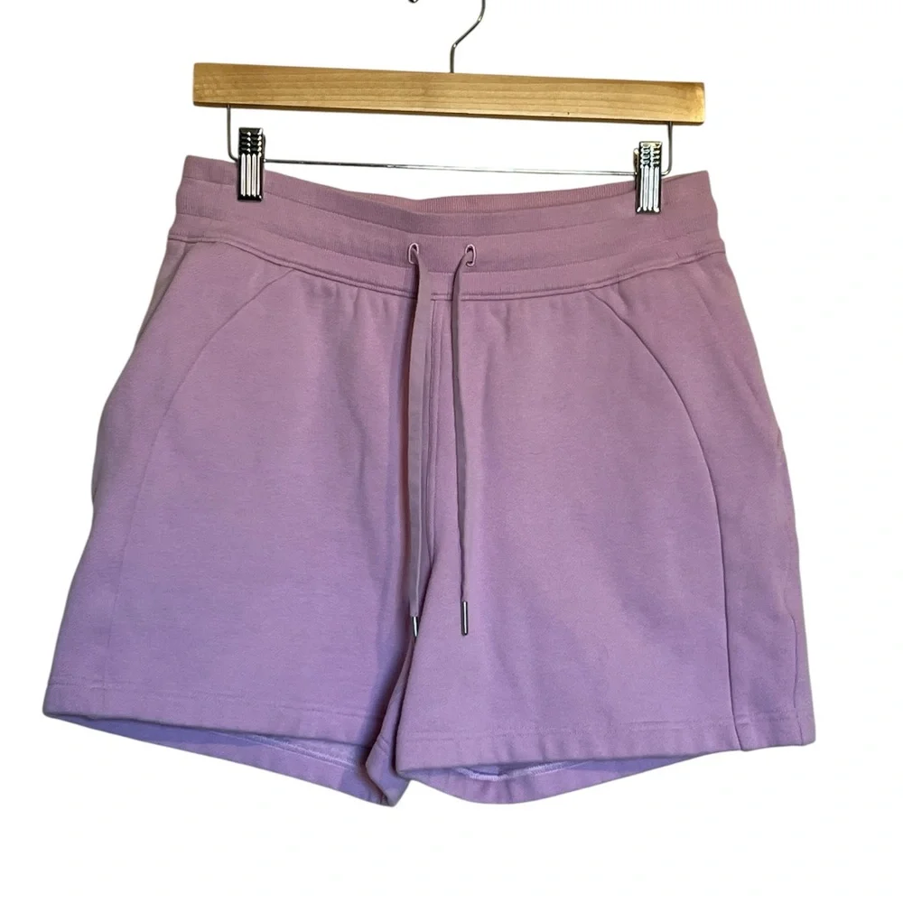 Lululemon Scuba HR Women's Shorts size 8